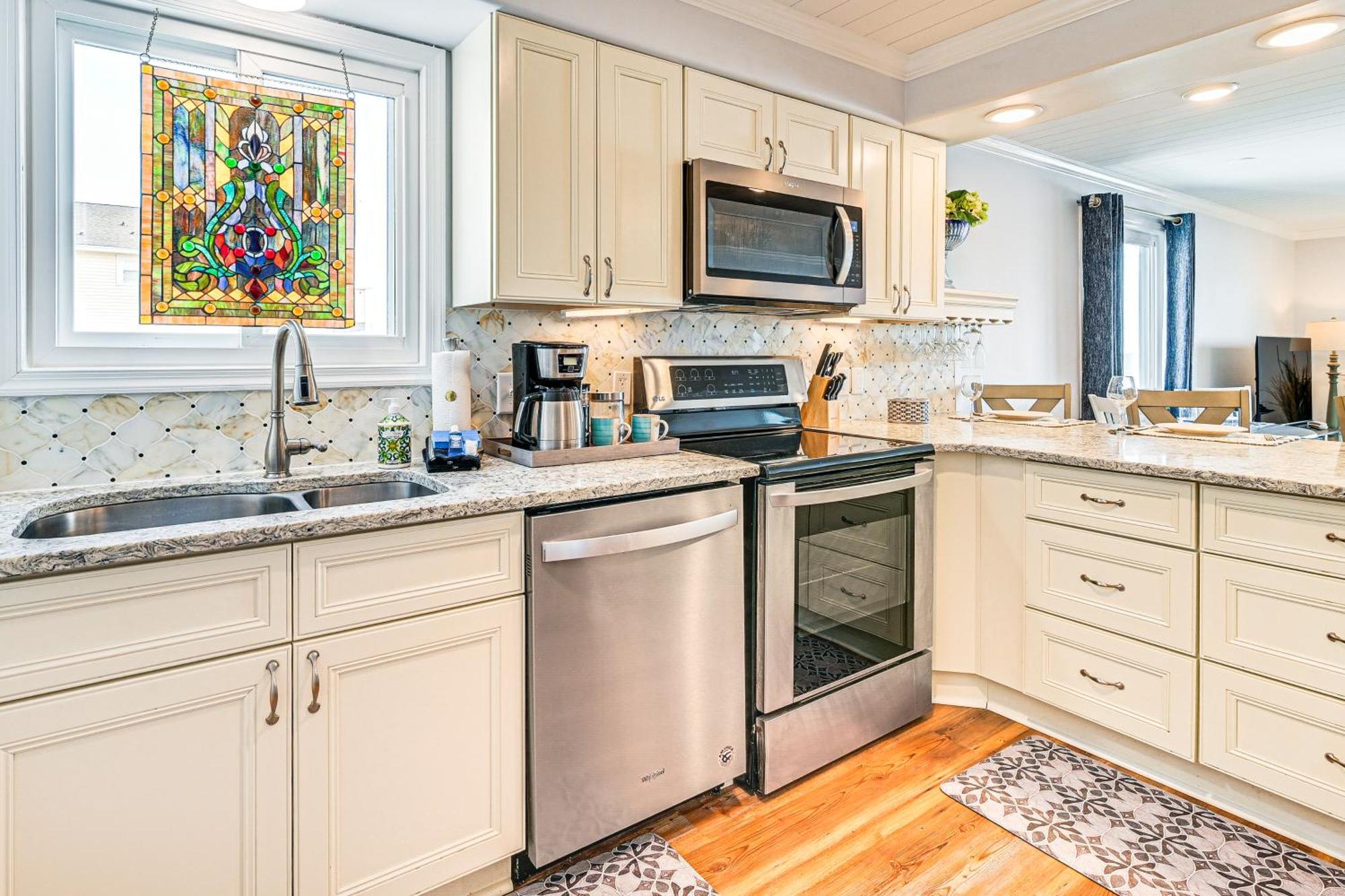 On-The-Beach Escape Oceanfront In Surfside! شاطئ ميرتل المظهر الخارجي الصورة